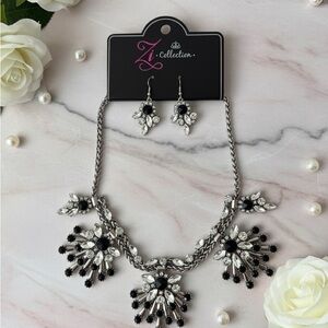 Black and Silver Jewelry Set